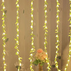 Cortina de Luzes Natalinas com Folhas – Encanto e Magia em Cada Detalhe